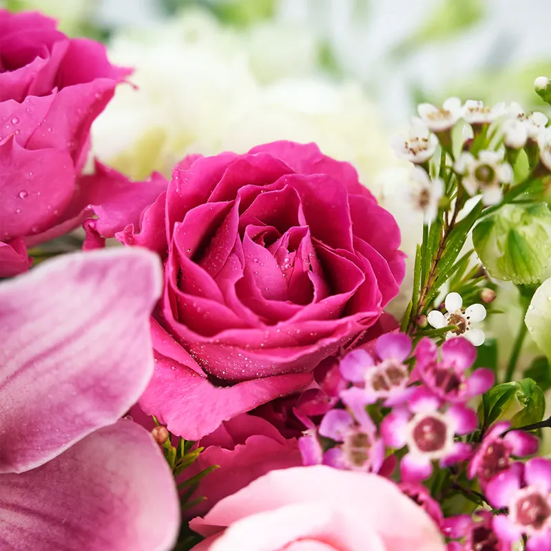 Цветы в коробке Огненная любовь